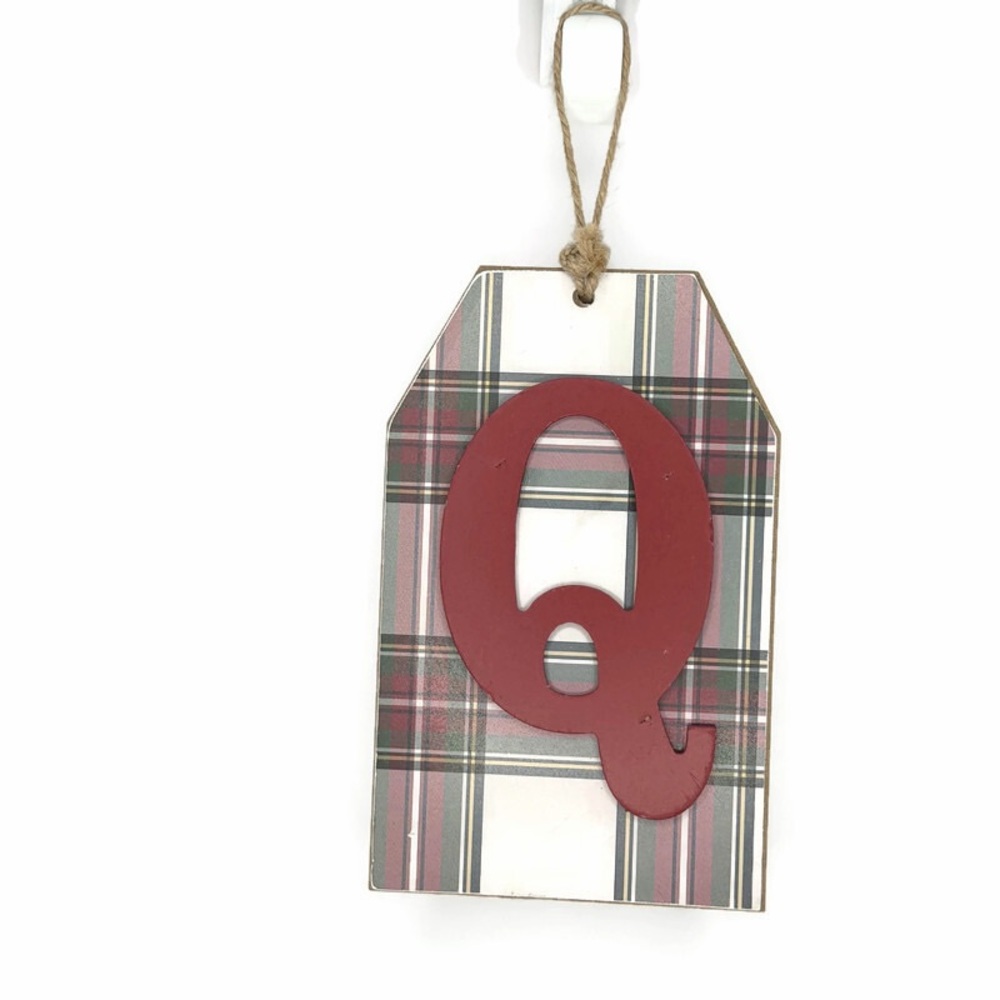 Christmas Decor Q Monogram